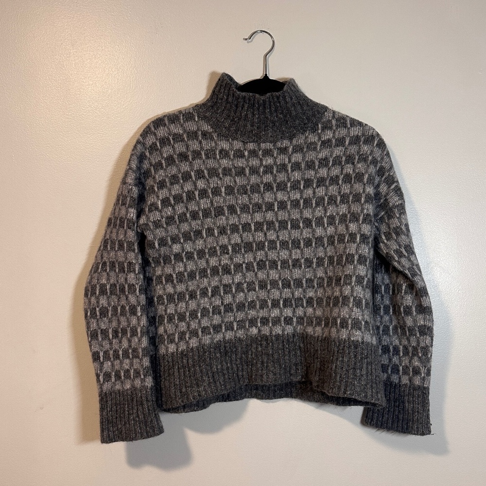 Everlane The Cloud Checkered Turtleneck